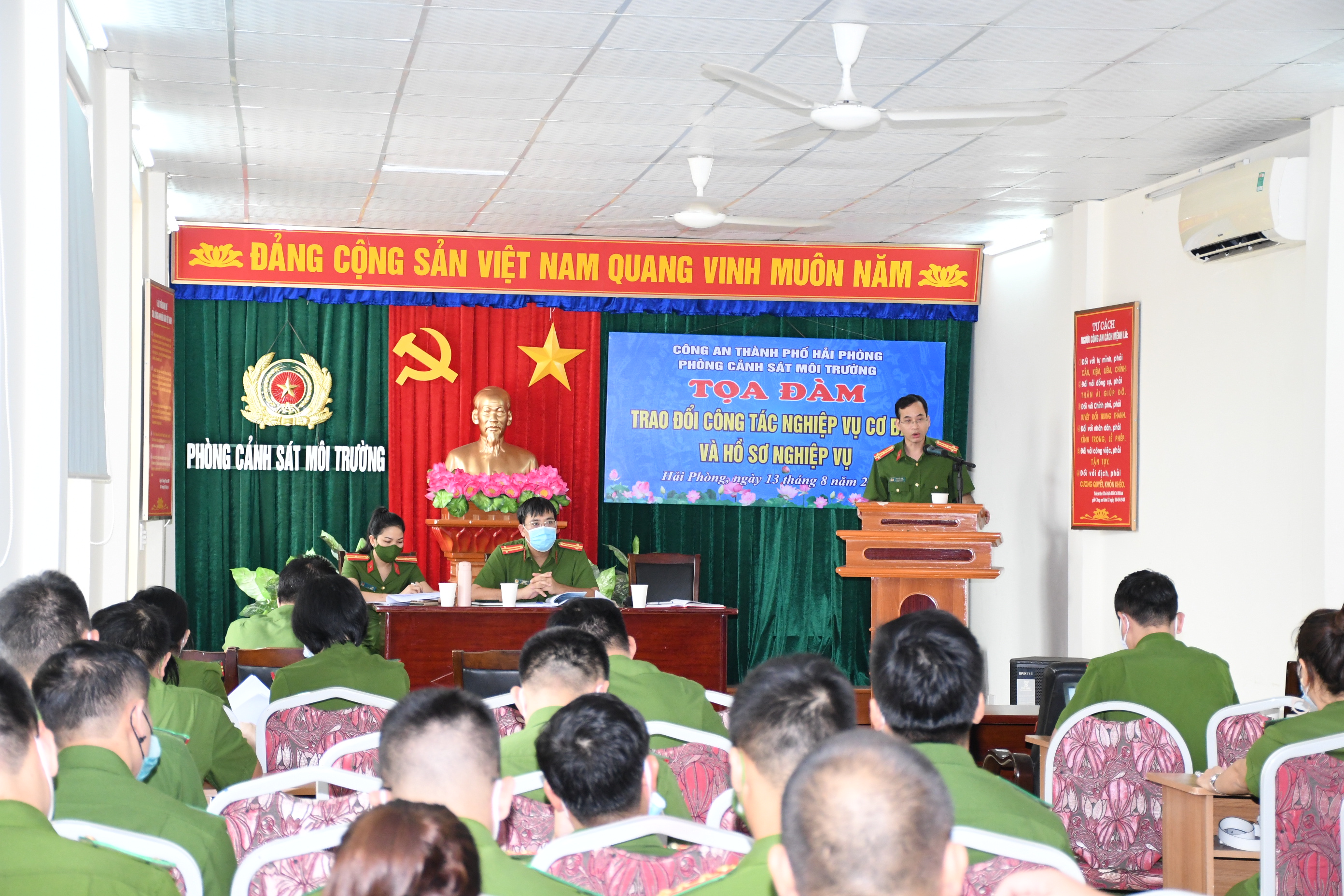 Phòng Cảnh sát môi trường: Tổ chức tọa đàm nghiệp vụ và hồ sơ 